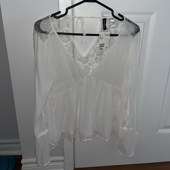 H&M white flowy top - Picture 4 of 7